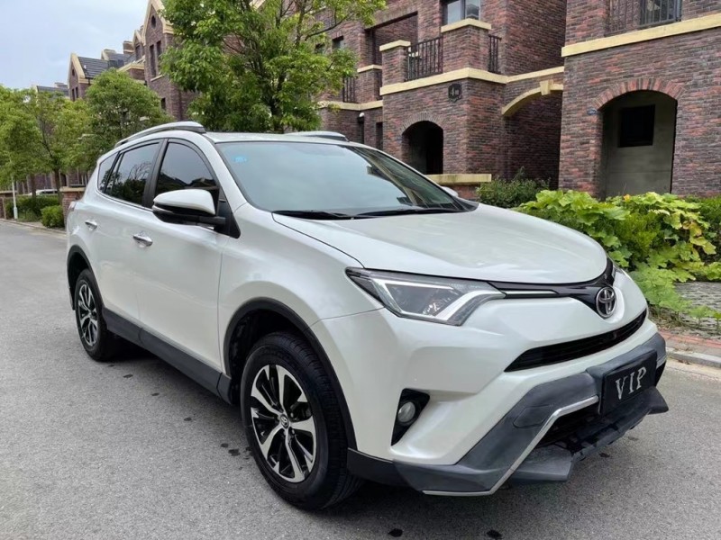 盐城17年丰田RAV4荣放8