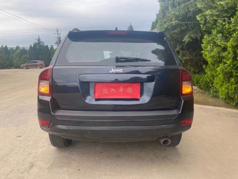 煙臺13年Jeep指南者9
