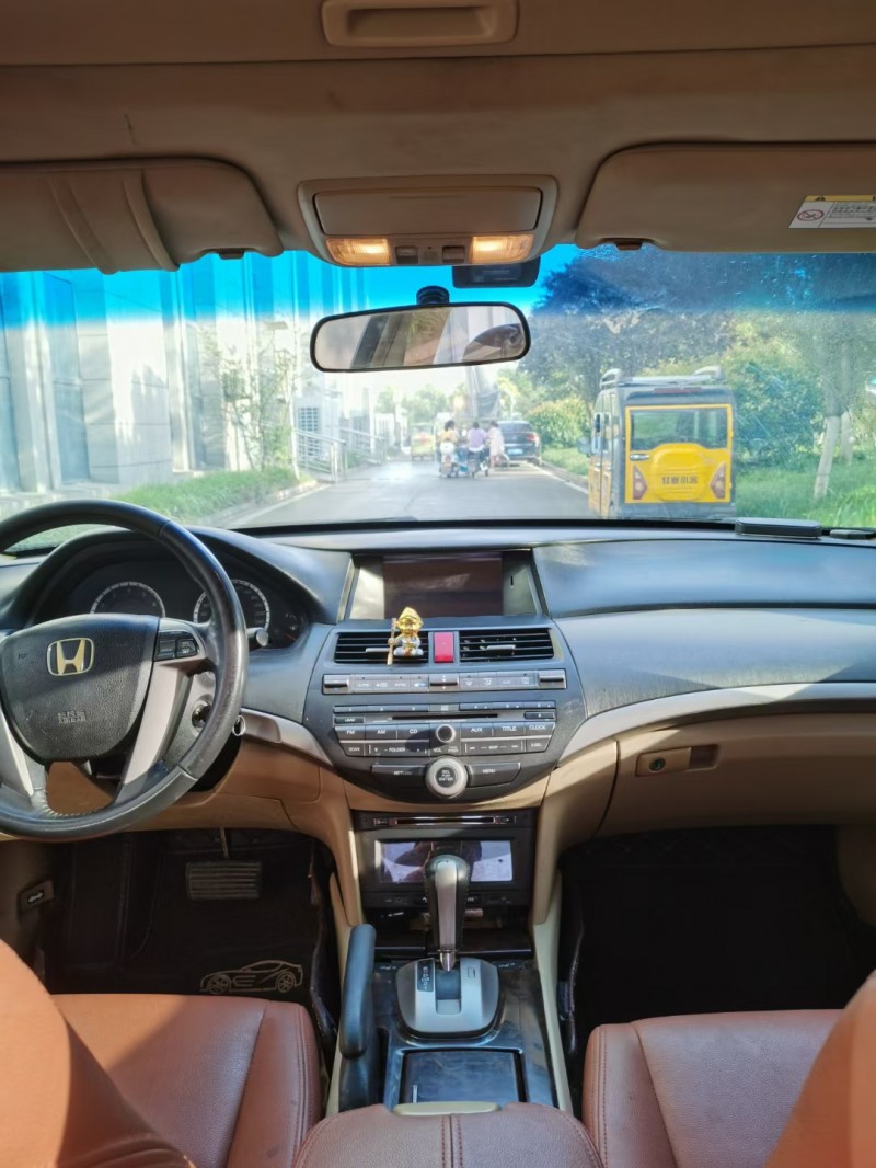 徐州09年本田雅阁4