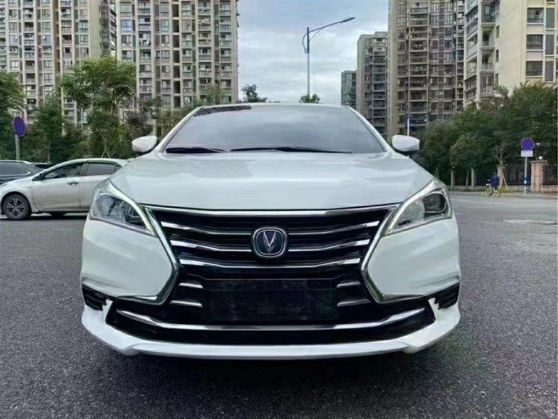 吉安18年長安汽車逸動1