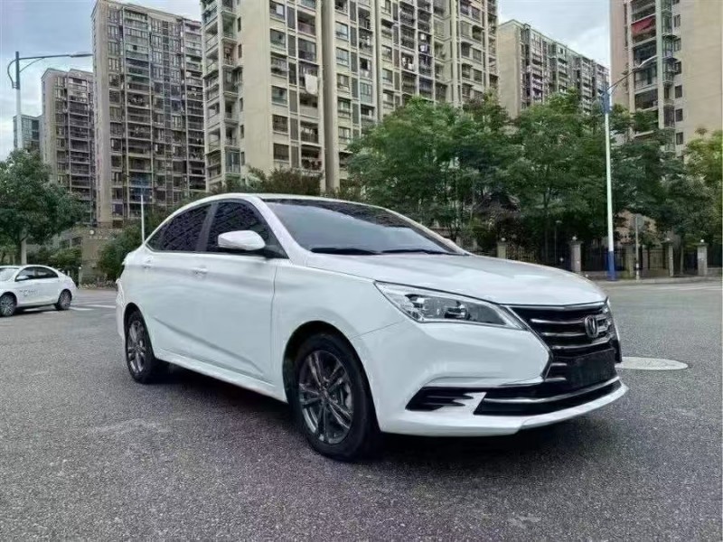 吉安18年長安汽車逸動2
