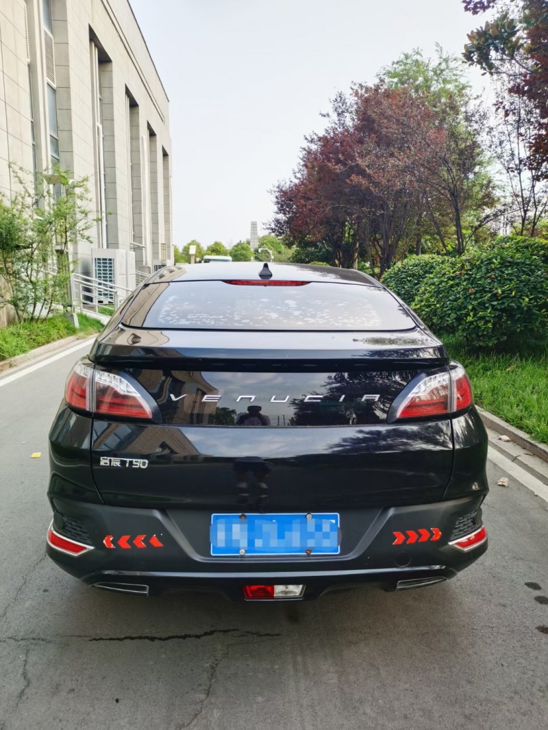 徐州17年啟辰T909