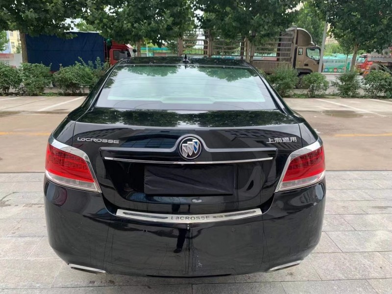 青岛13年别克君越4