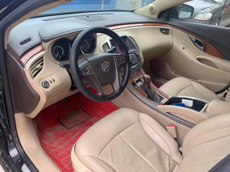 青岛13年别克君越7