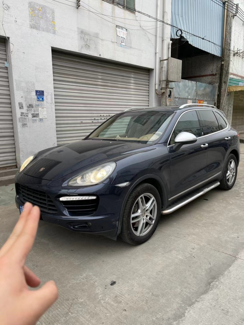广州11年保时捷卡宴2