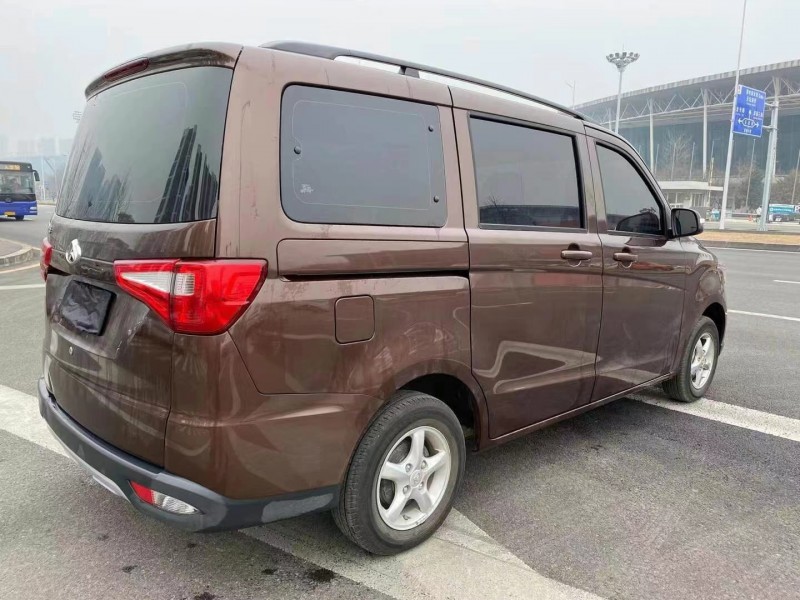 沈陽20年長安汽車歐諾5
