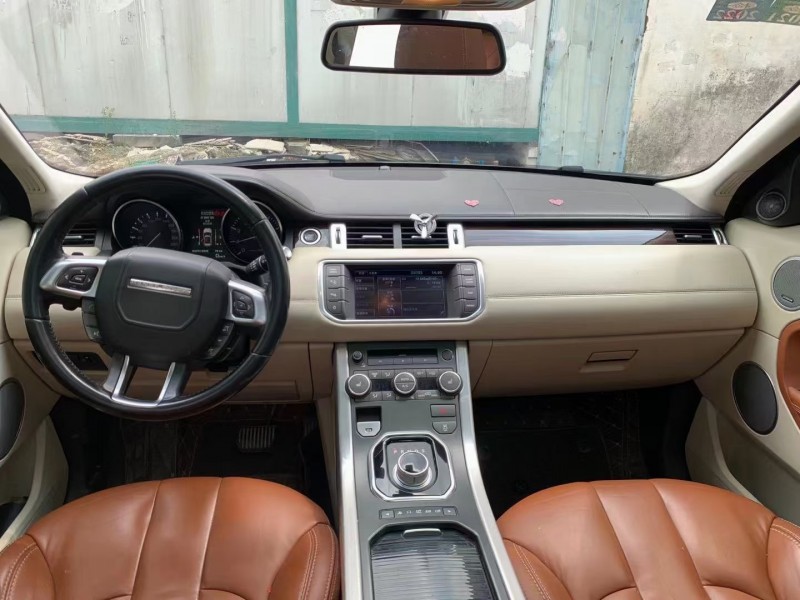 广州12年路虎揽胜极光(进口)7