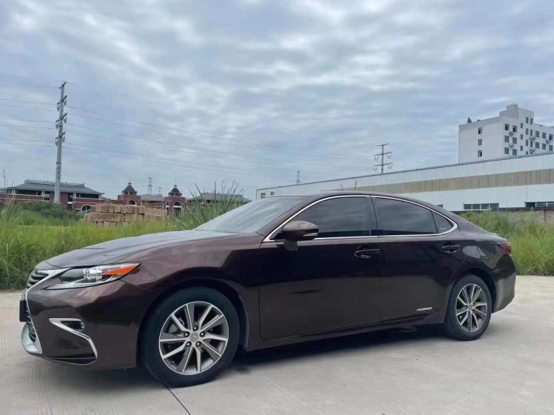 武汉16年雷克萨斯ES3