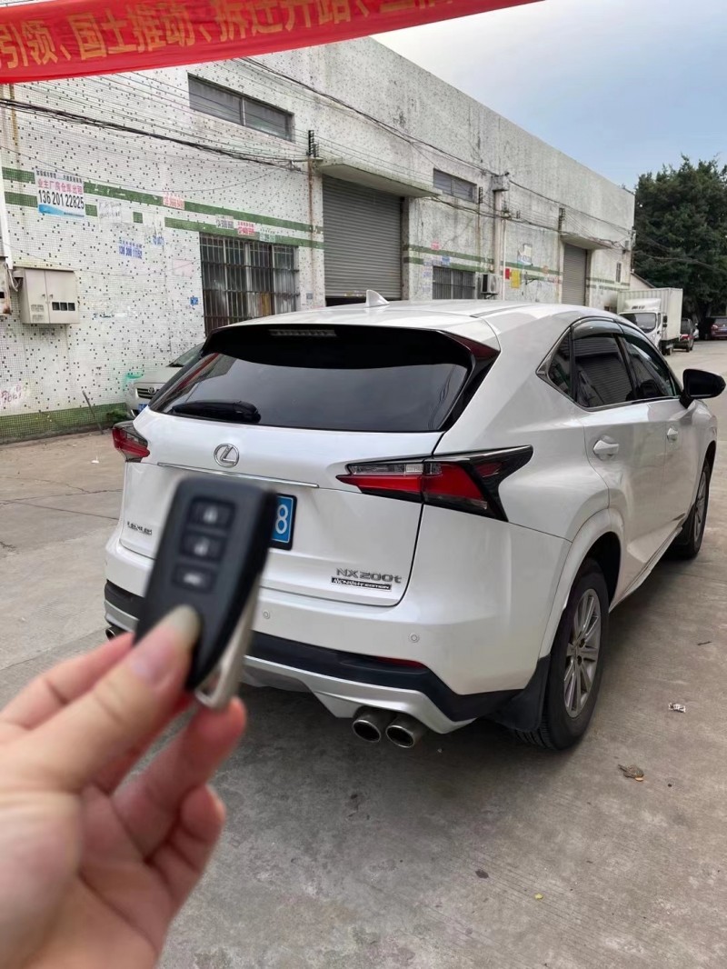 广州17年雷克萨斯NX5