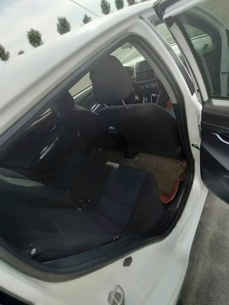 運城15年豐田YARiS L 致炫5