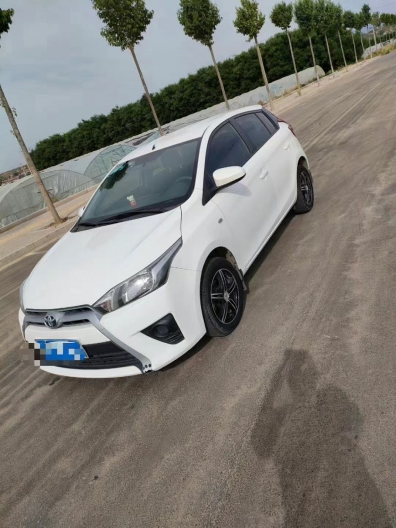 運城15年豐田YARiS L 致炫4