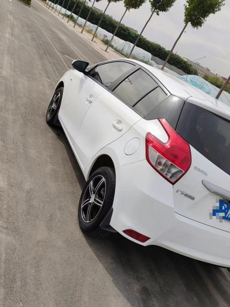 運城15年豐田YARiS L 致炫7