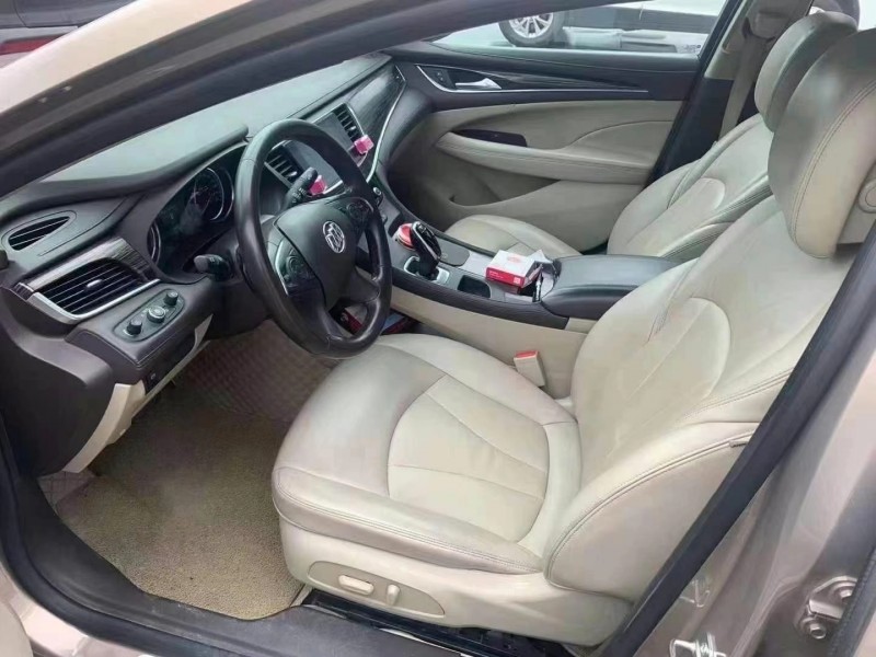 武汉16年别克君越7