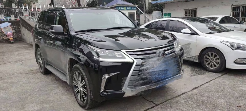 广州18年雷克萨斯LX2