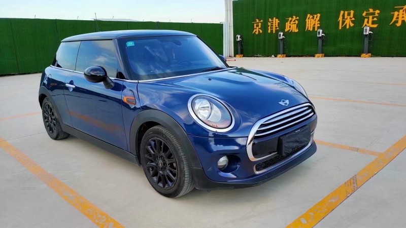 保定15年寶馬MINI3