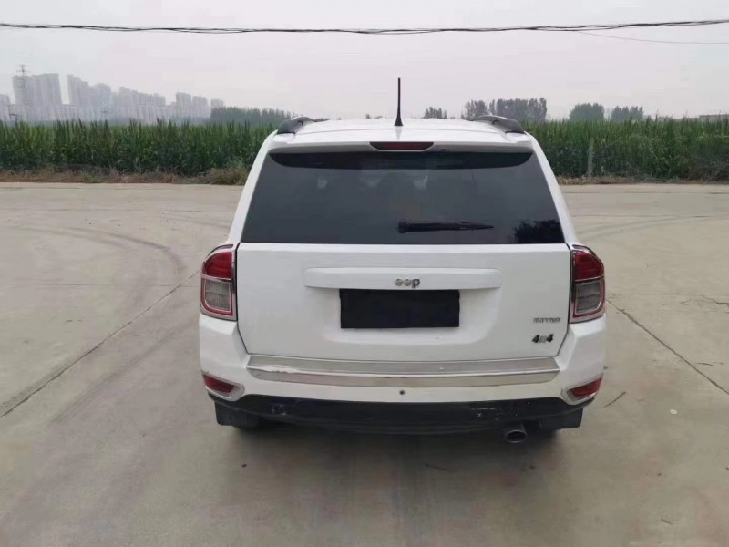 淄博12年Jeep指南者8