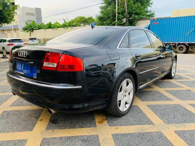东莞07年奥迪A8L8