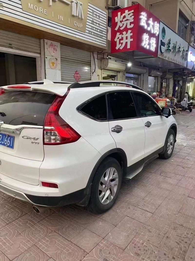 潍坊16年本田CR-V7
