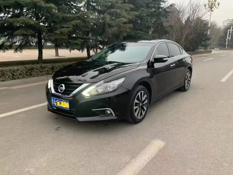 運城20年日產天籟2