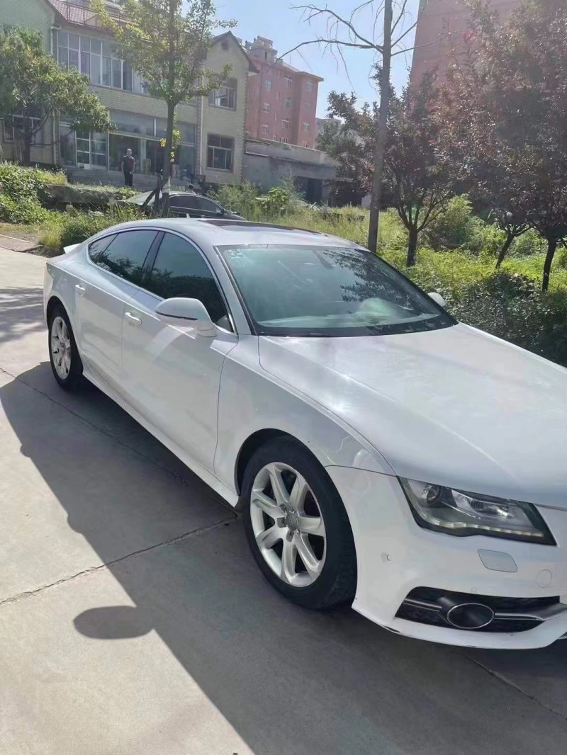 济宁14年奥迪A73