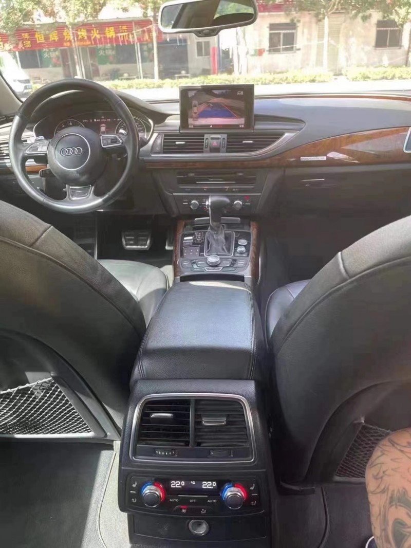 济宁14年奥迪A74