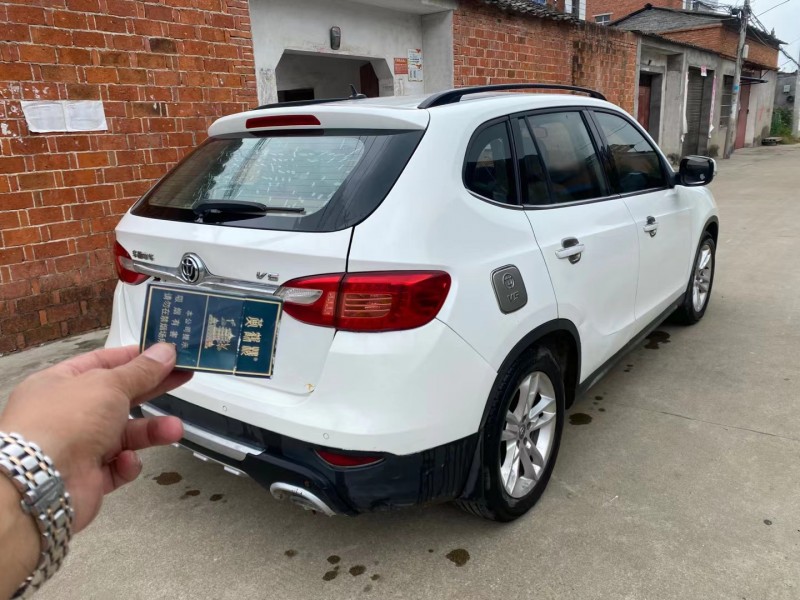 武汉13年中华V58