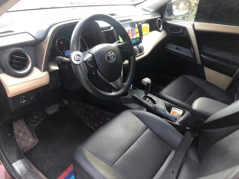 東營14年豐田RAV4榮放5