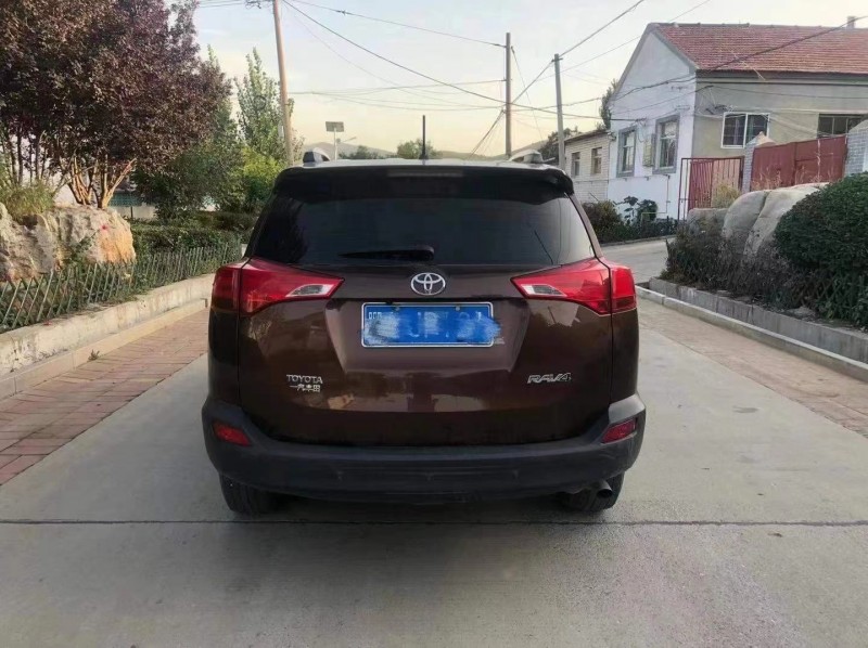 東營14年豐田RAV4榮放9