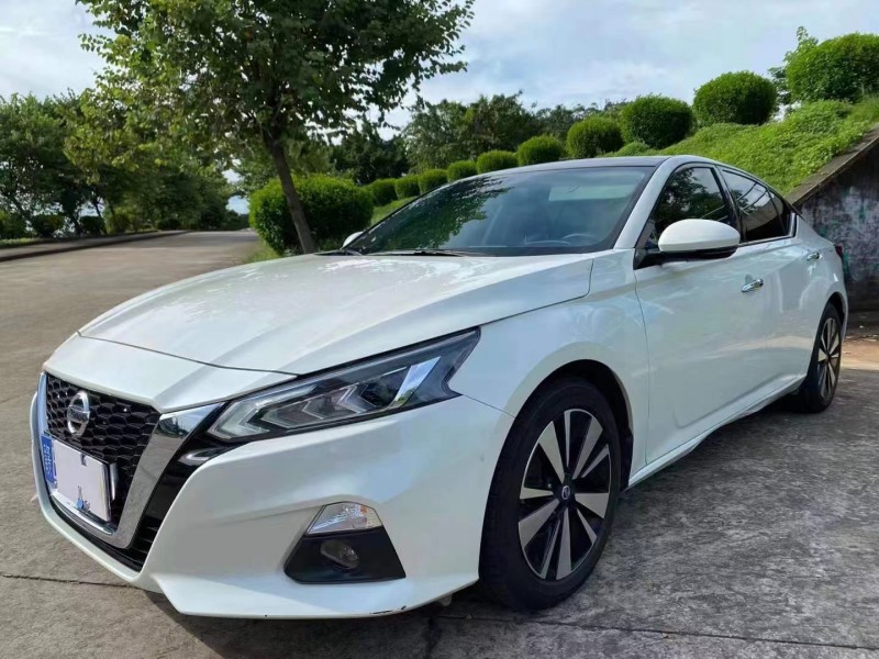萍鄉21年日產天籟1