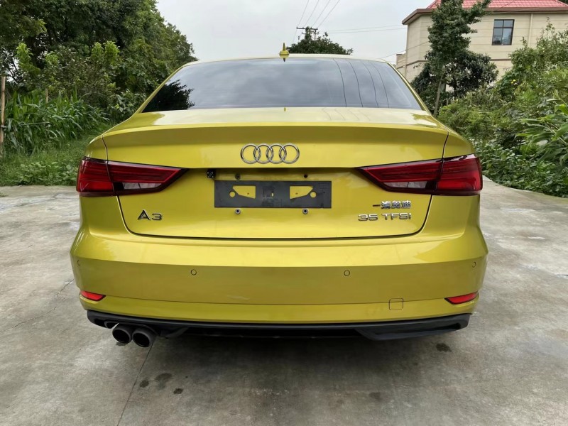 成都18年奥迪A36