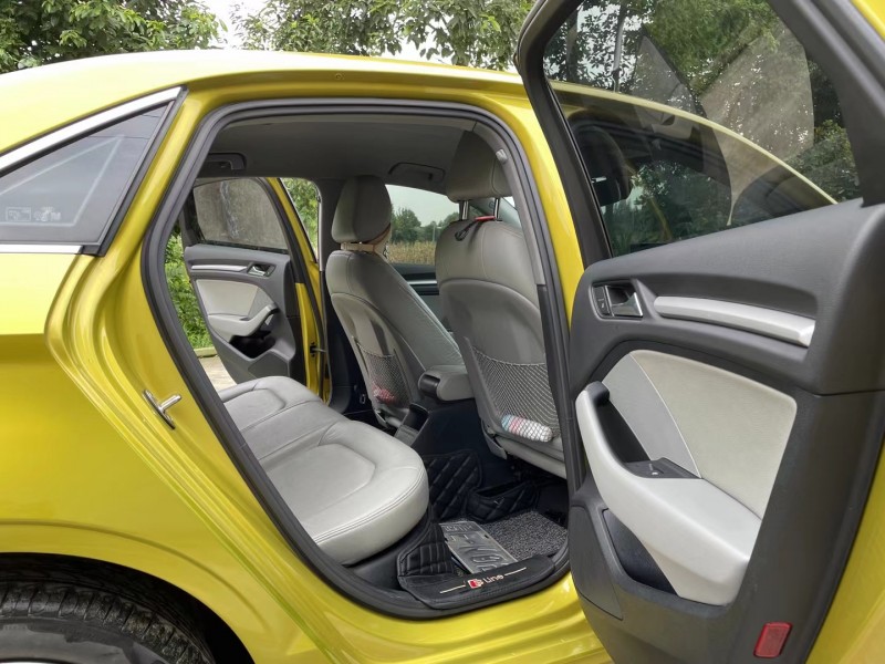 成都18年奥迪A32