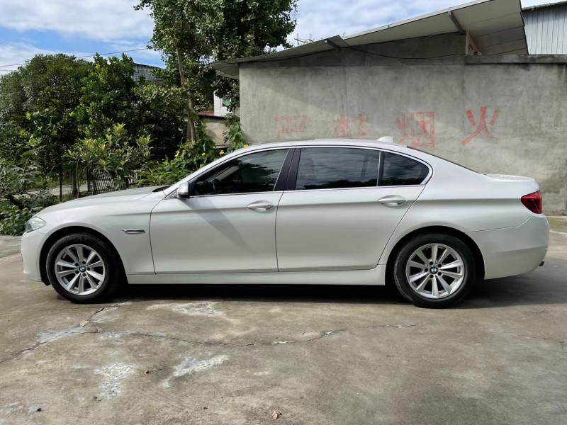 成都15年宝马5系9