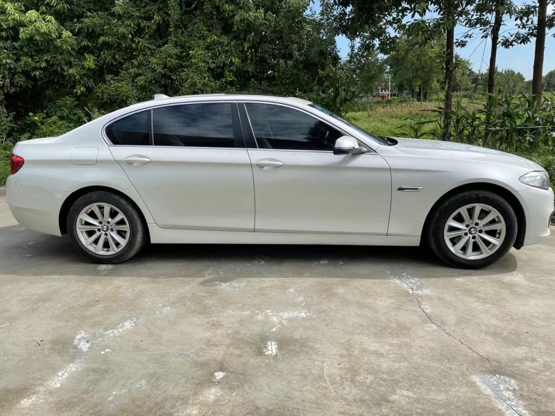 成都15年宝马5系7