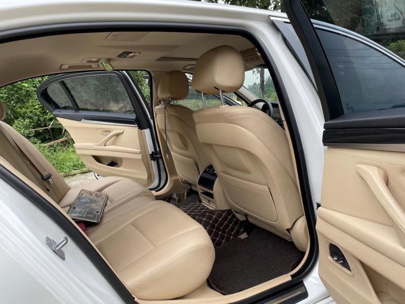 成都13年宝马5系3