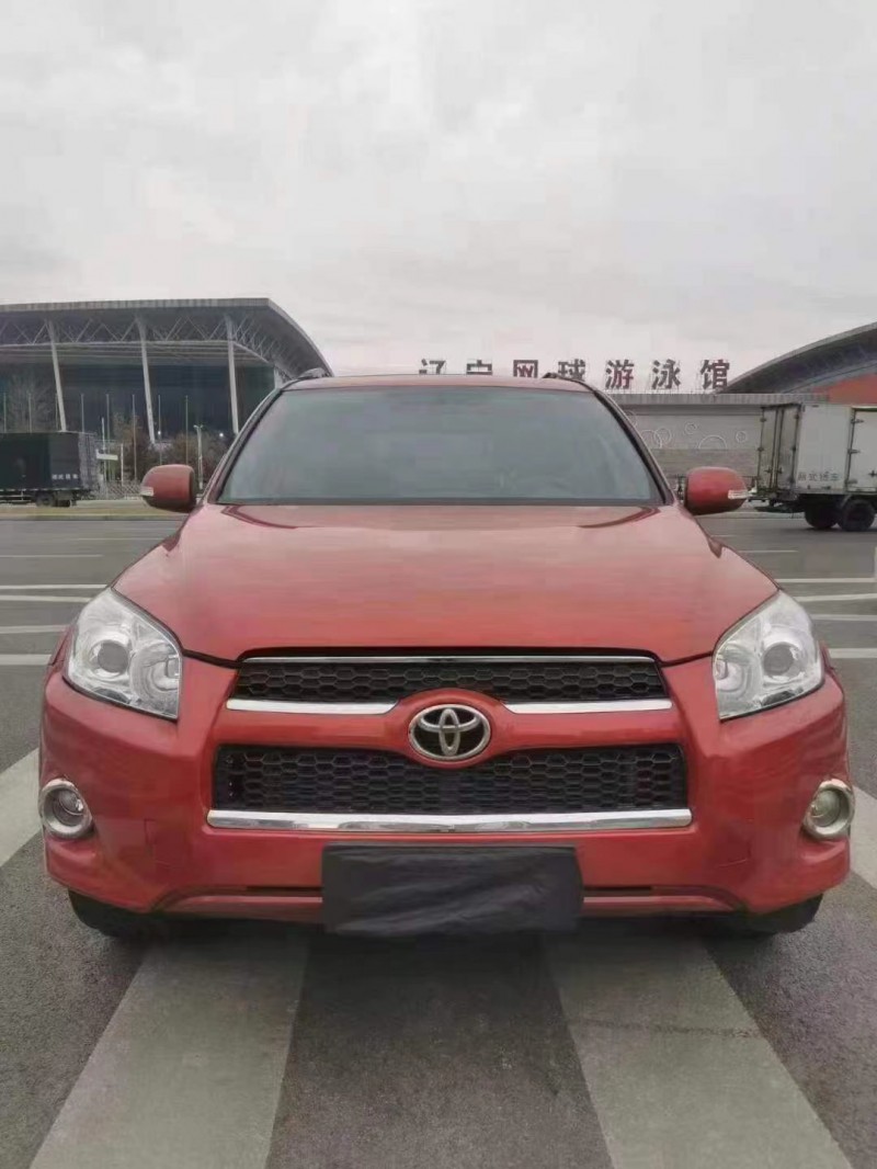 沈陽11年豐田RAV41