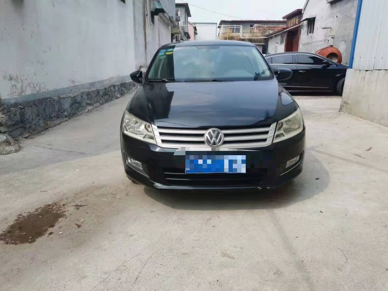 聊城15年大眾桑塔納1