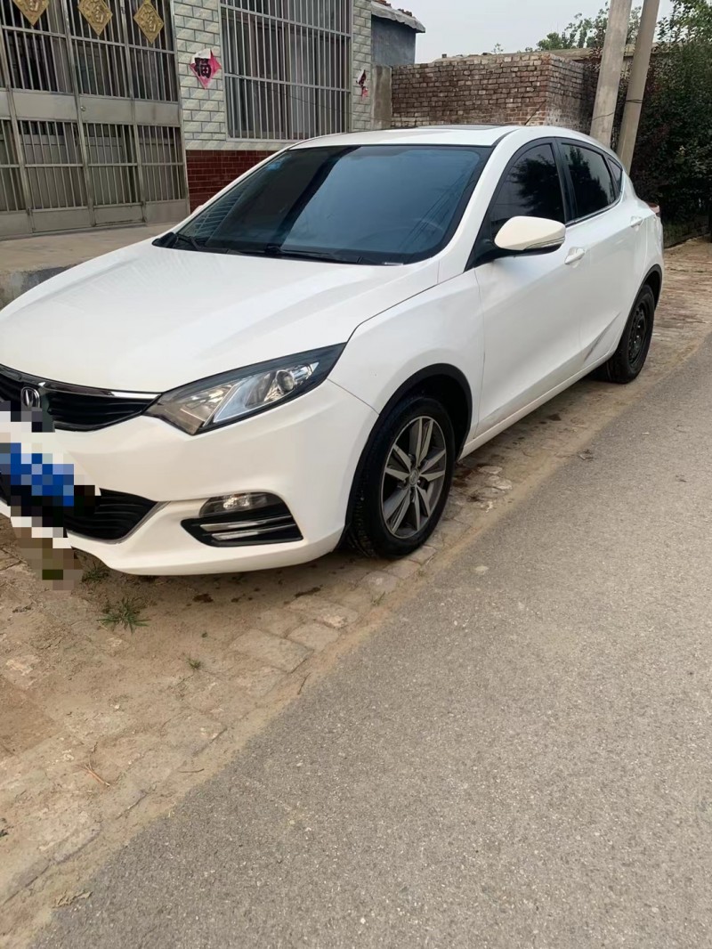 聊城16年長安汽車逸動2