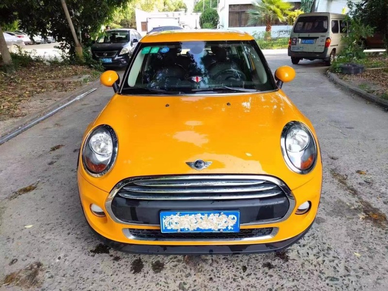 泉州16年寶馬MINI9