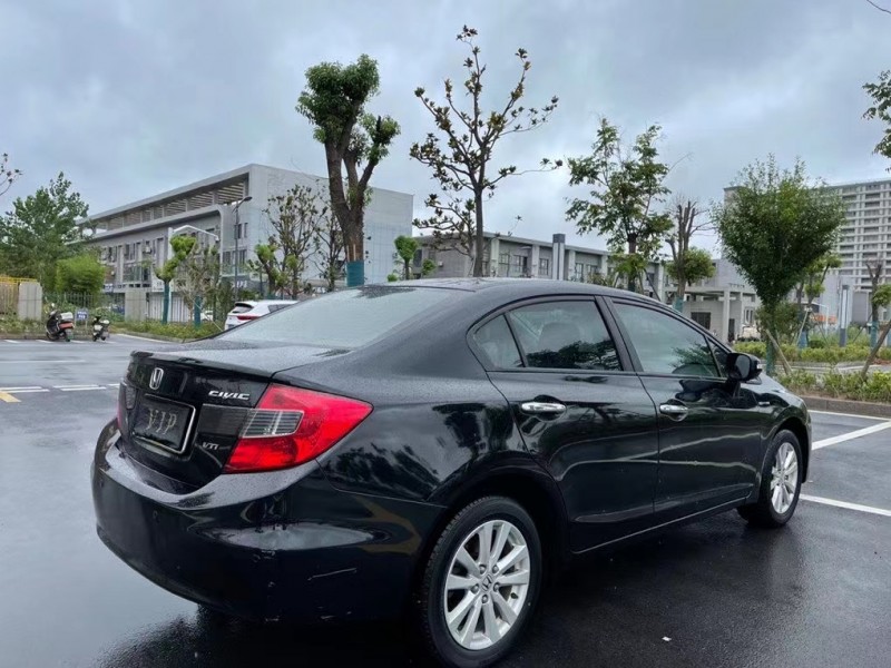 盐城14年本田思域9