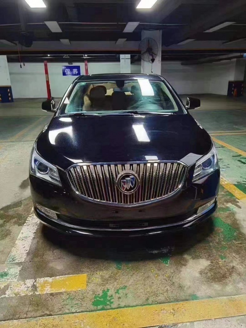 邢台15年别克君越1