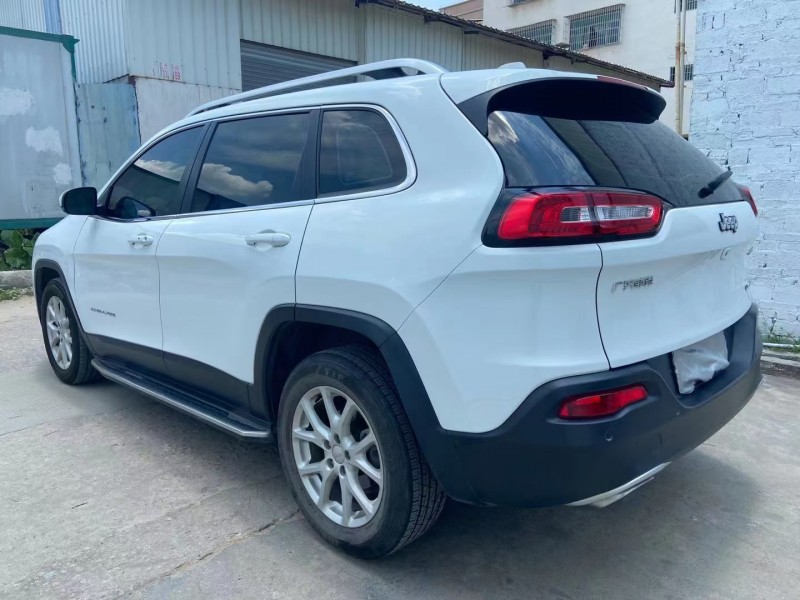 廣州18年Jeep自由光9
