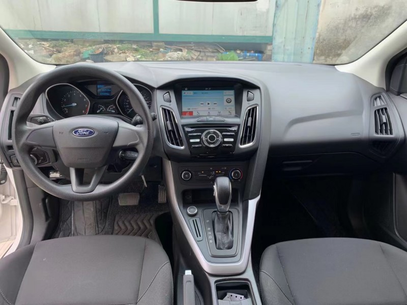 广州16年福特福克斯4