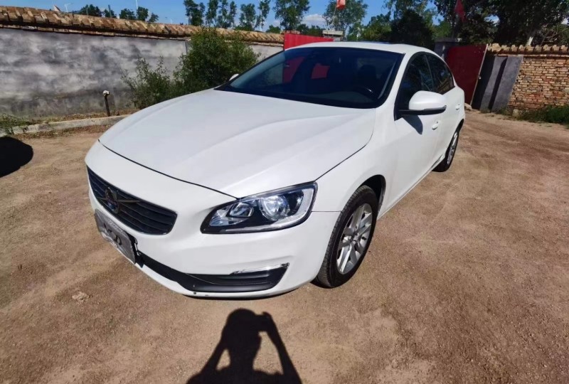大同15年沃爾沃S60L2