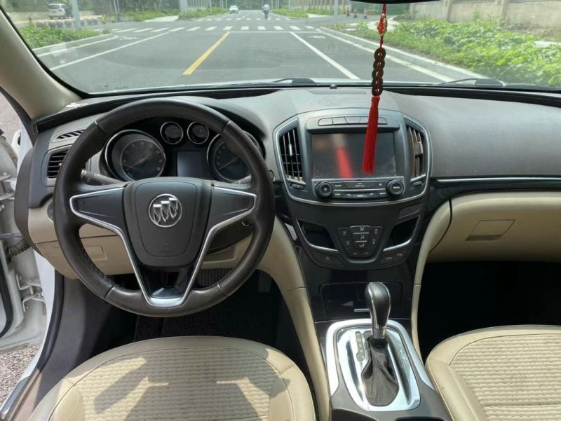 徐州14年别克君威6