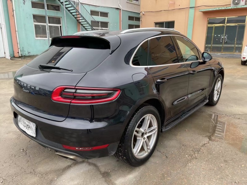 青岛14年保时捷Macan1