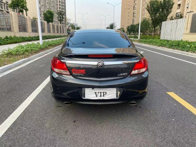 徐州12年别克君威9