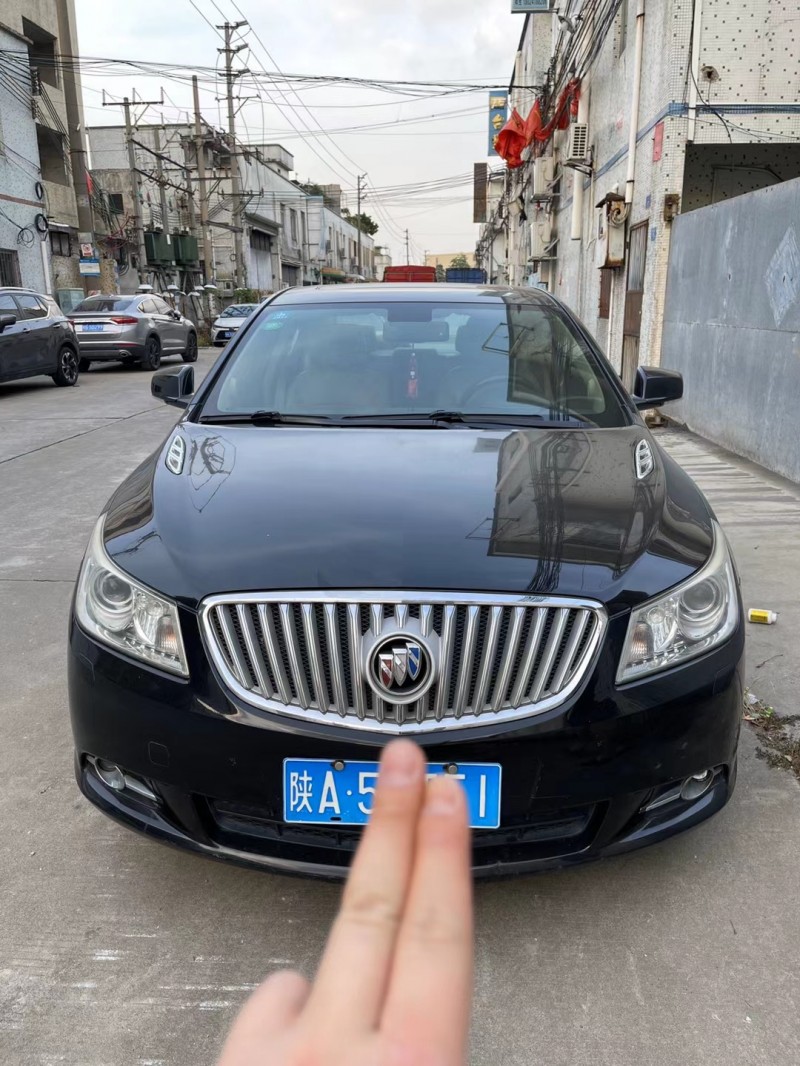 广州12年别克君越1