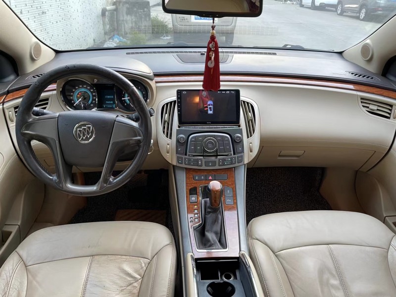 广州12年别克君越6