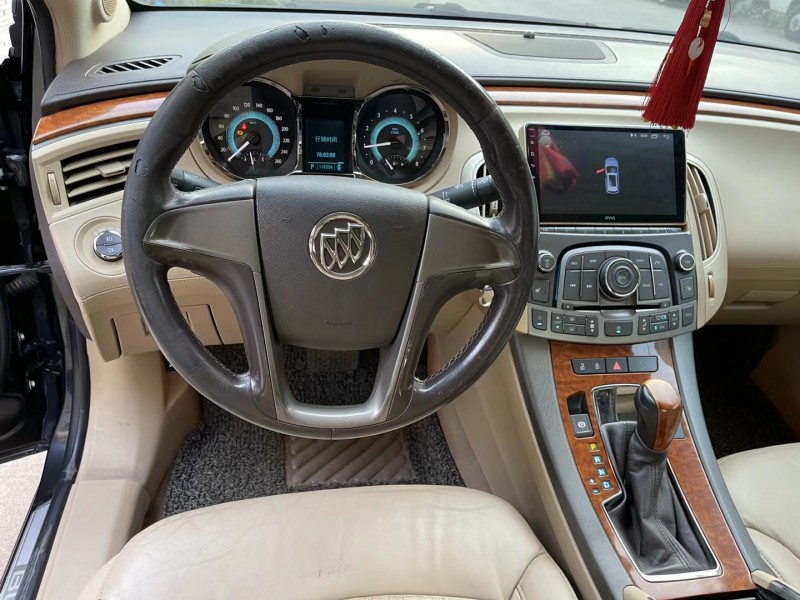 广州12年别克君越9