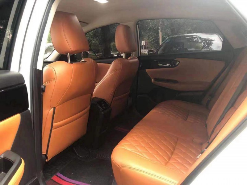 成都19年本田凌派5